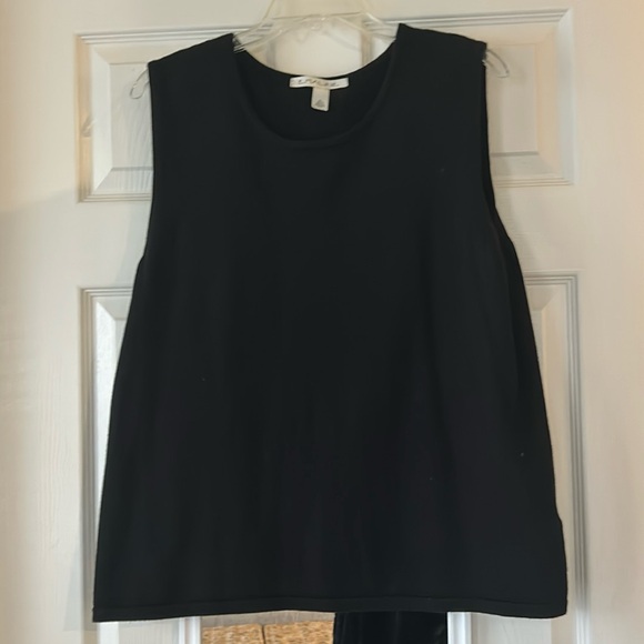 Emaline Shell - Picture 1 of 2